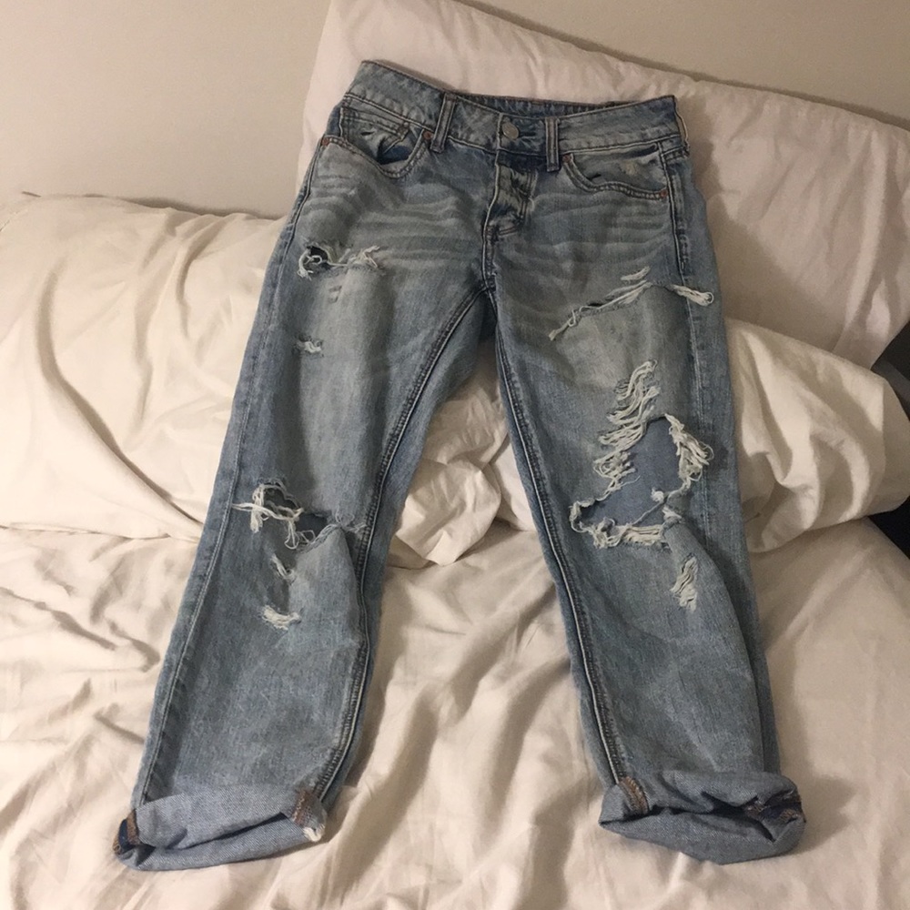 American Eagle Distressed Jeans